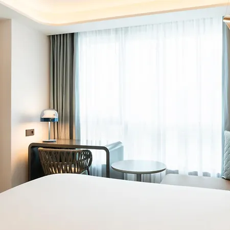 Labtwentytwo Barcelona, A Tribute Portfolio By Marriott