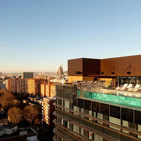 Labtwentytwo Barcelona, A Tribute Portfolio 4*