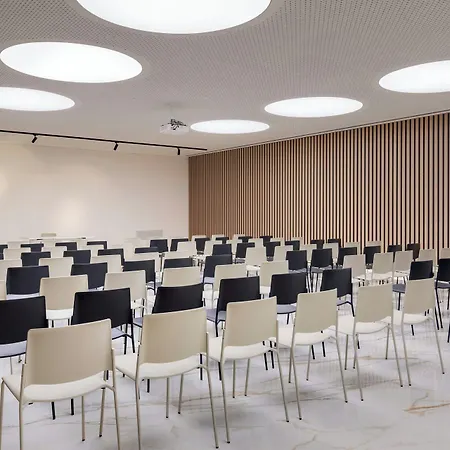 Hotel Labtwentytwo - Lab22, A Tribute Portfolio By Marriott 4*