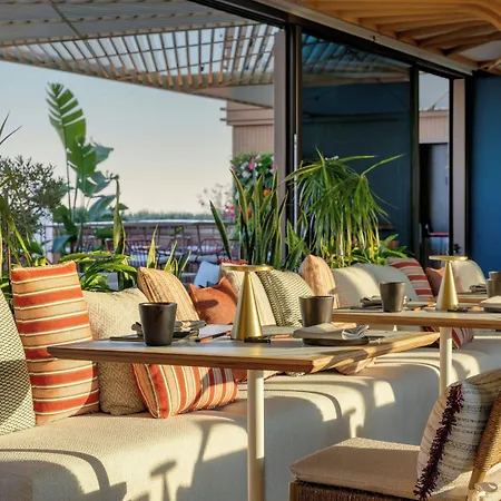 Hotel Labtwentytwo - Lab22, A Tribute Portfolio By Marriott 4*