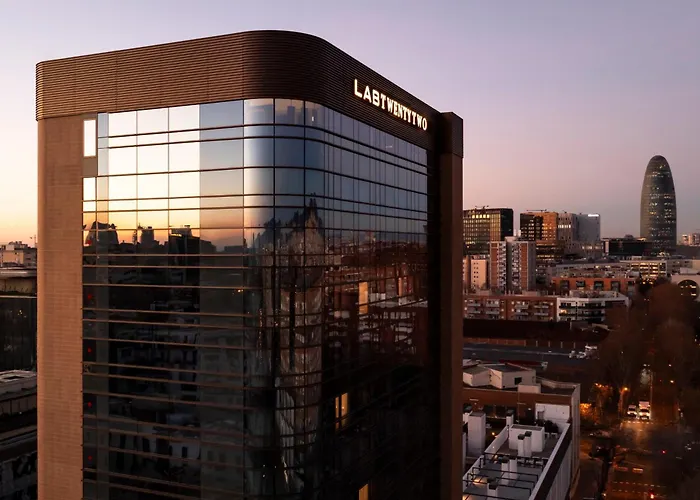 Labtwentytwo Barcelona, A Tribute Portfolio 4*