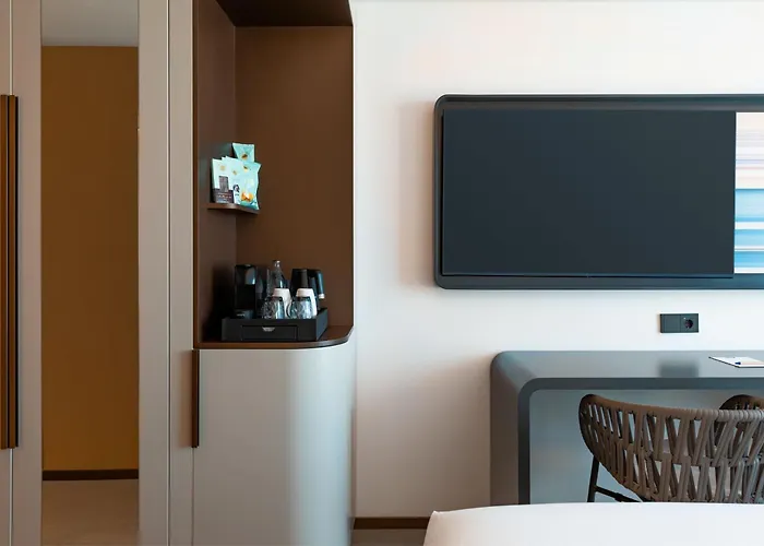 Labtwentytwo Barcelona, A Tribute Portfolio 4*