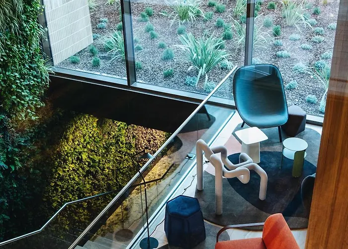 Labtwentytwo Barcelona, A Tribute Portfolio 4*