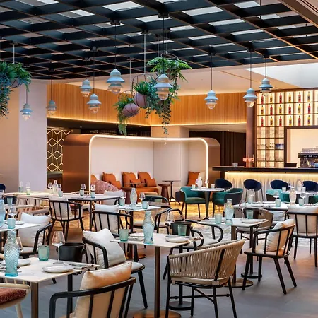 מלון Labtwentytwo Barcelona, A Tribute Portfolio By Marriott